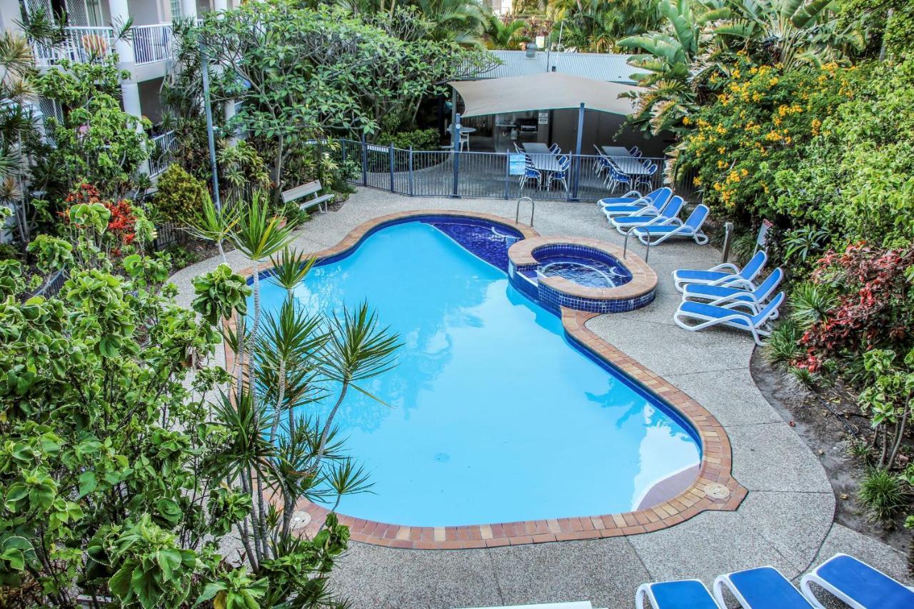 Surfers Aparthotel