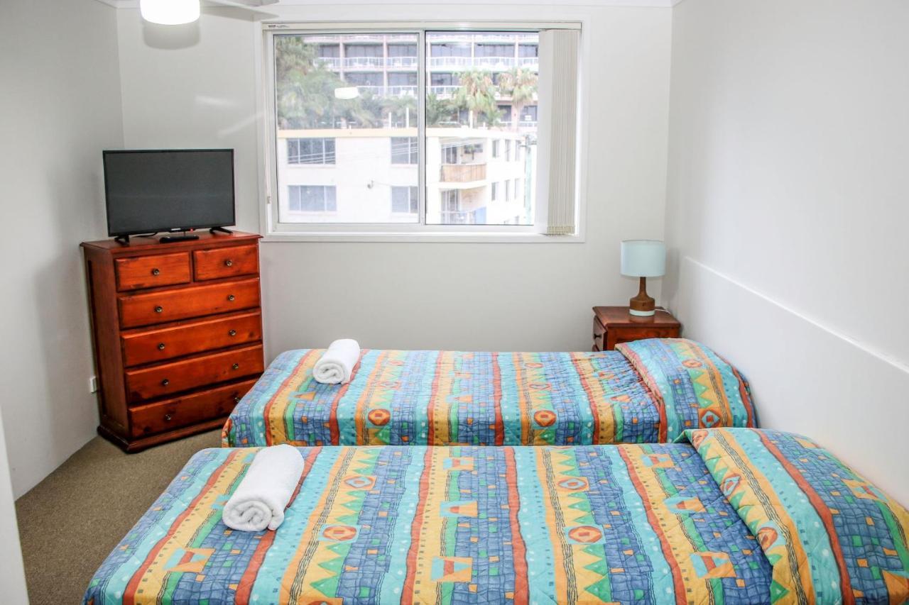 Aparthotel Surfers 4*