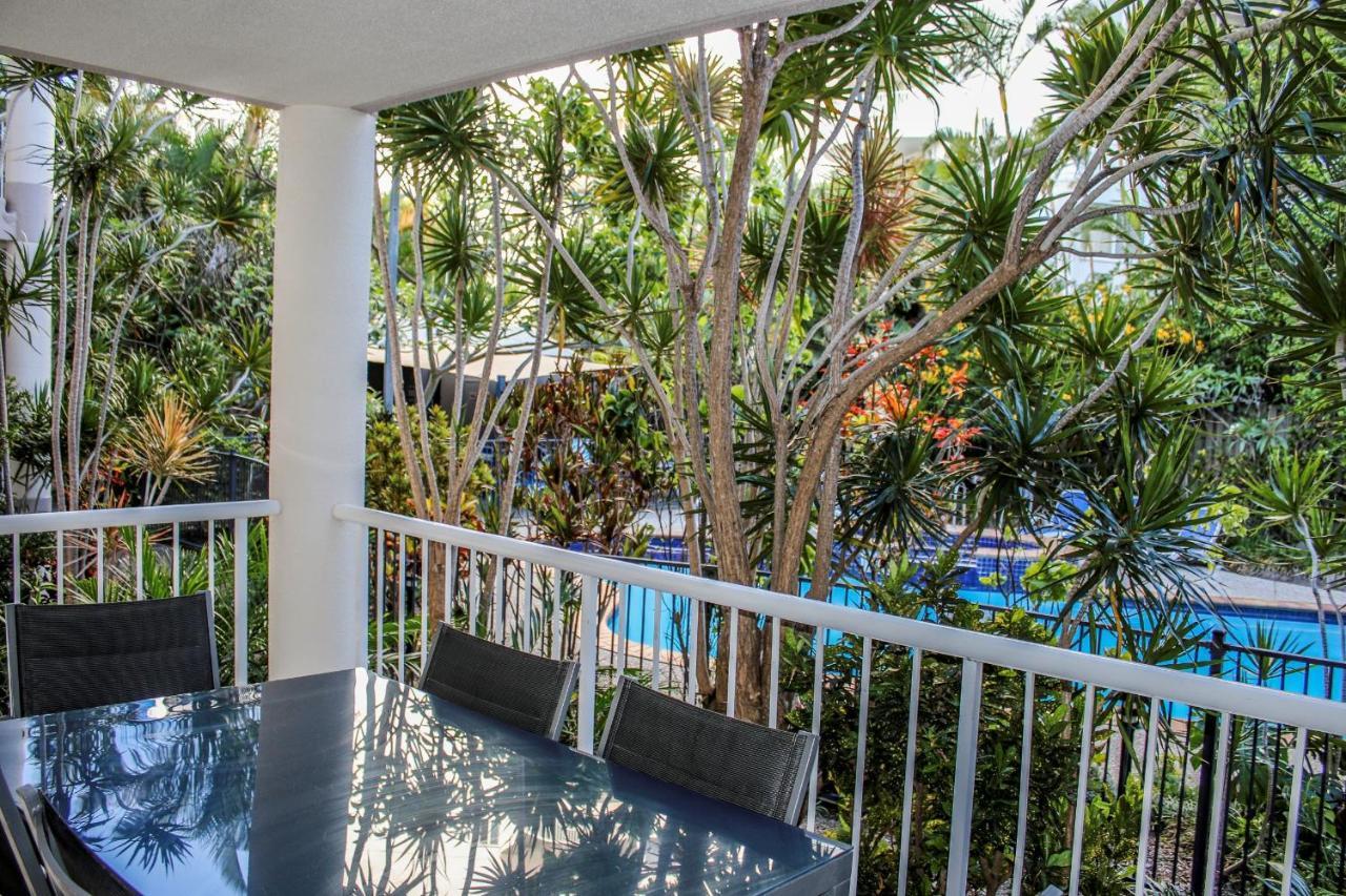 Aparthotel Surfers 4*